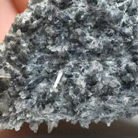 Foitit, Křemen, Ortoklas