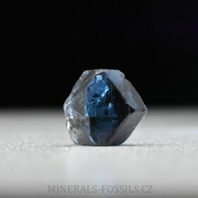 modrý Spinel